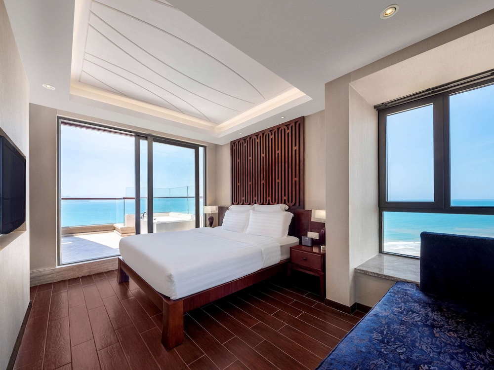 Family Suite, Multiple Beds, Garden View photo 3