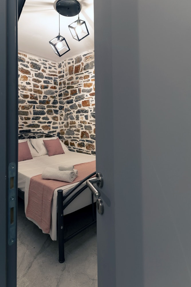 The Coastal Rock House, 사진 36