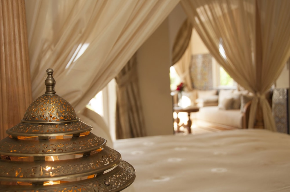 Royal Suite, Poolside photo 3