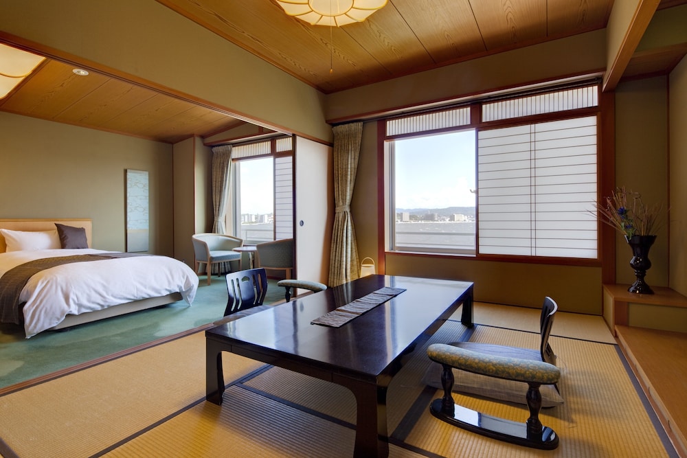 Japanese Western Style Twin Room photo 1
