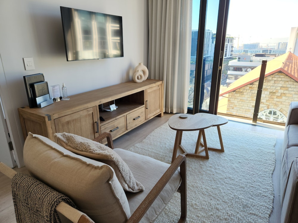 Exclusive Apartment, 2Bedroom, Private parking, City Views(32 Napier Street, Apt403 2night min stay)