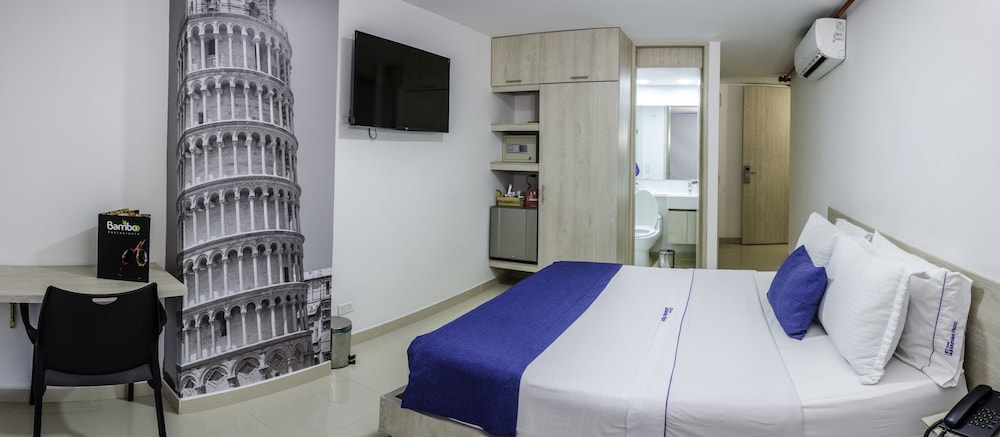Junior Double Room, 1 Queen Bed, Ensuite photo 3