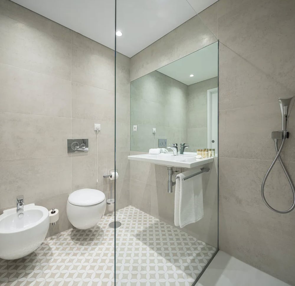 Double or Twin Room (Porto) - Photo 5