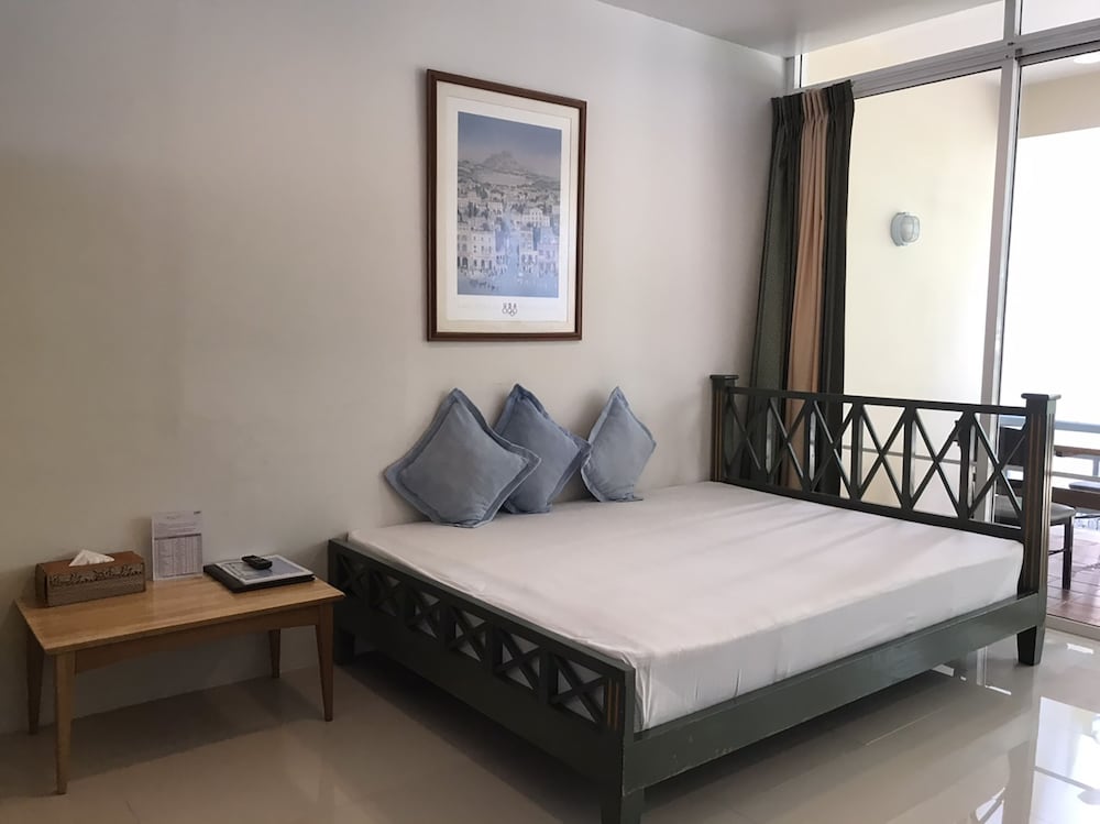 One Bedroom Duplex - Photo 4