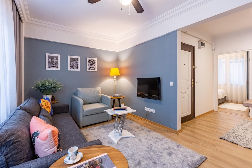 Apartment photo 1