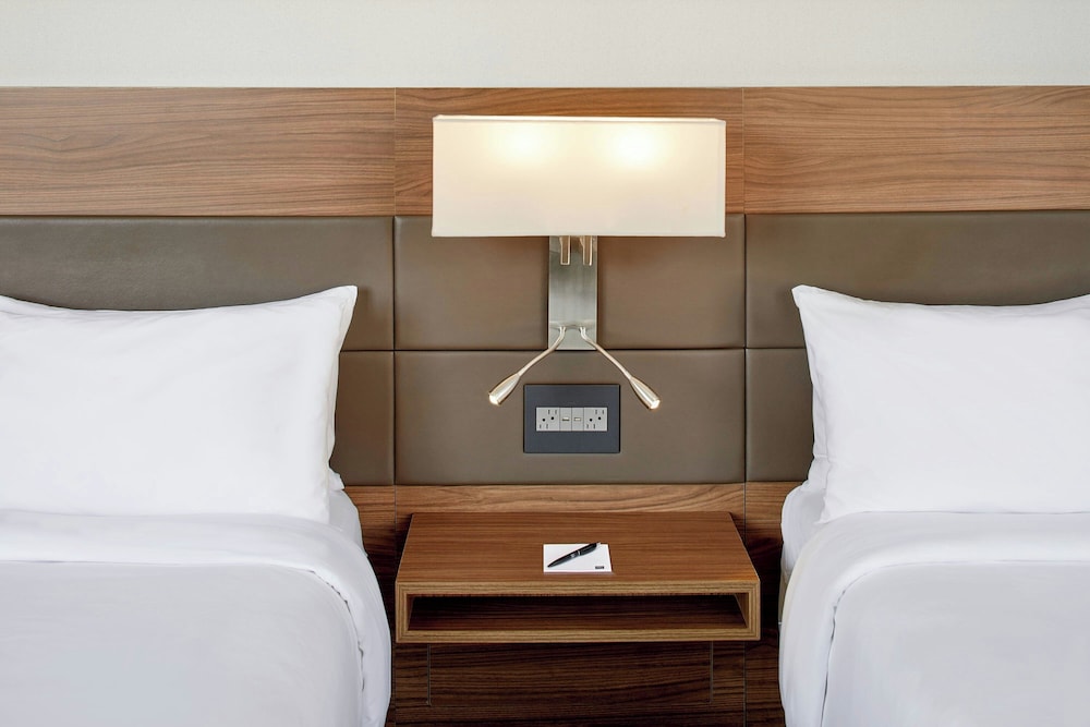 Room, 2 Queen Beds, River View - Photo 7
