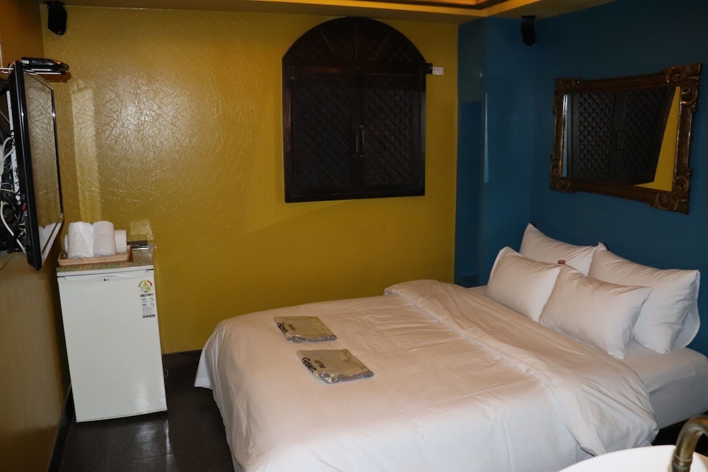 Standard Room - Photo 13