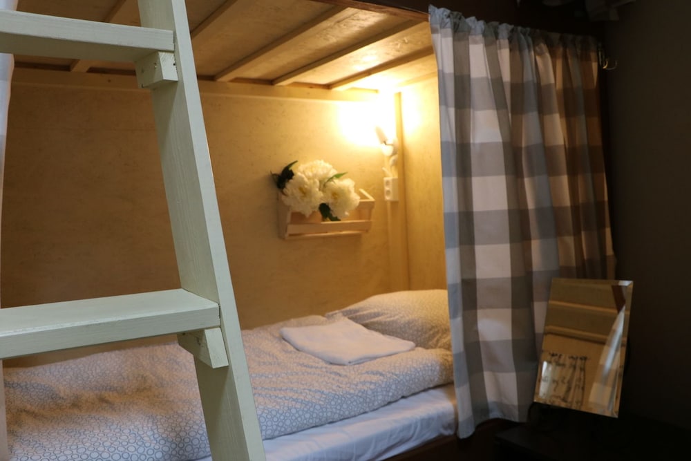 Shared Dormitory, Women only (8 Beds) photo 1