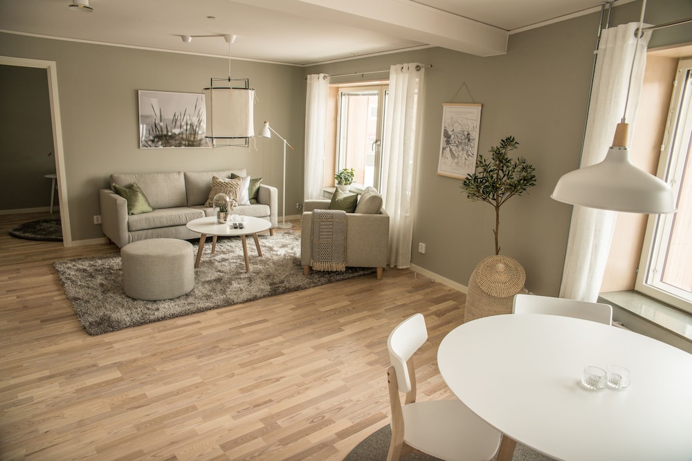 Three Room Apartment 4 People Large