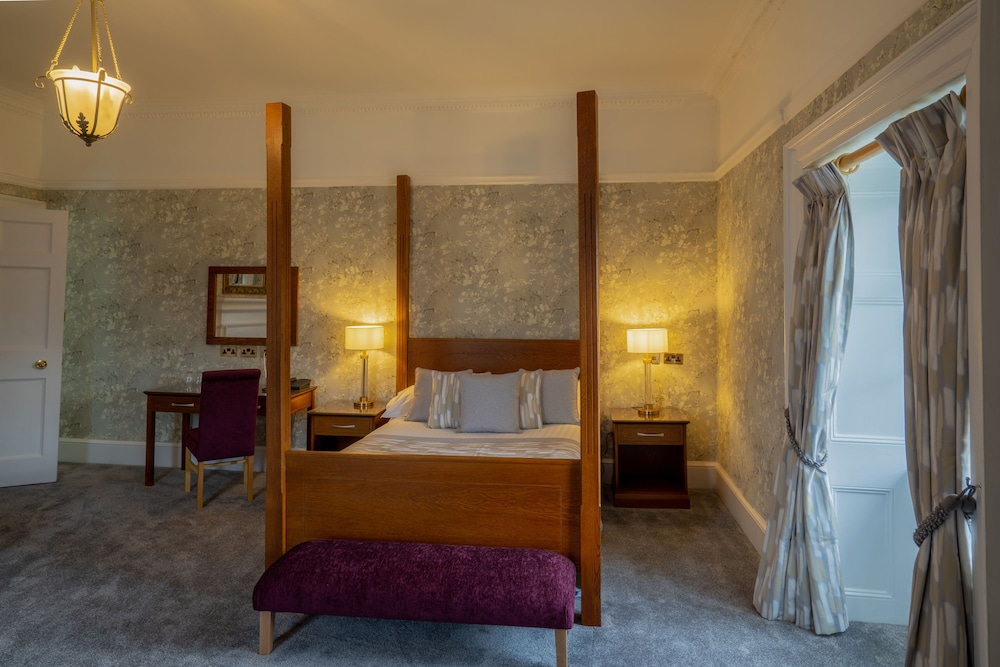 Executive Room (Four Poster) photo 3