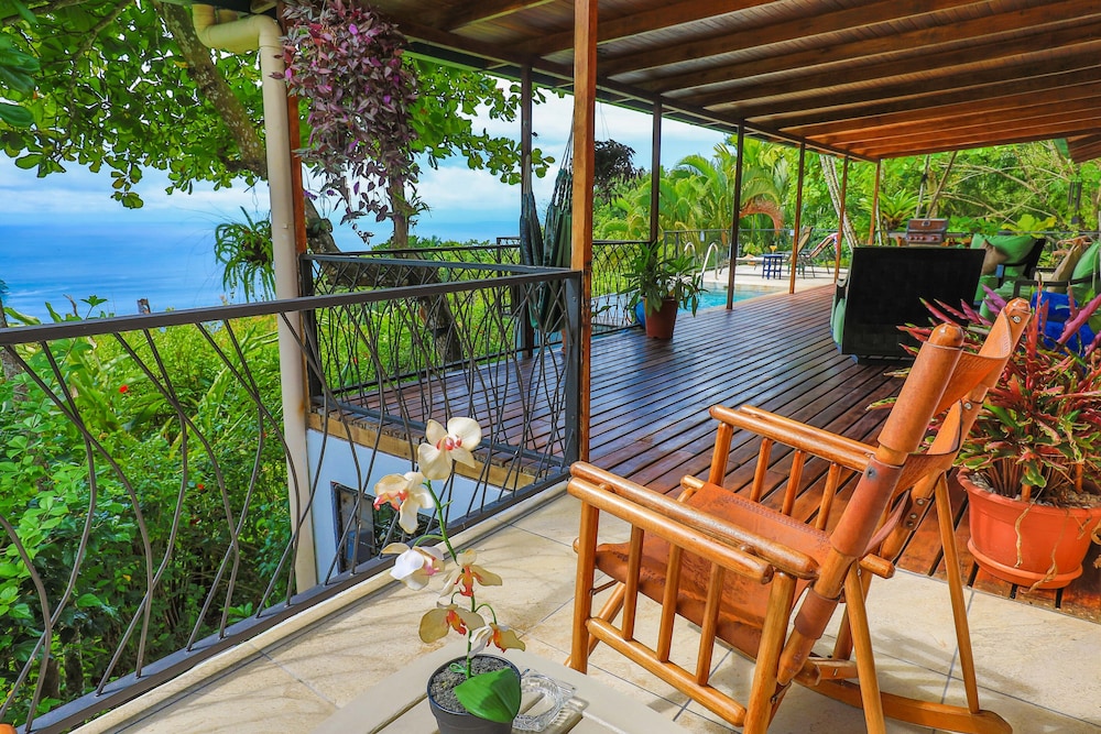 Family House, 3 Bedrooms, Ocean View photo 2