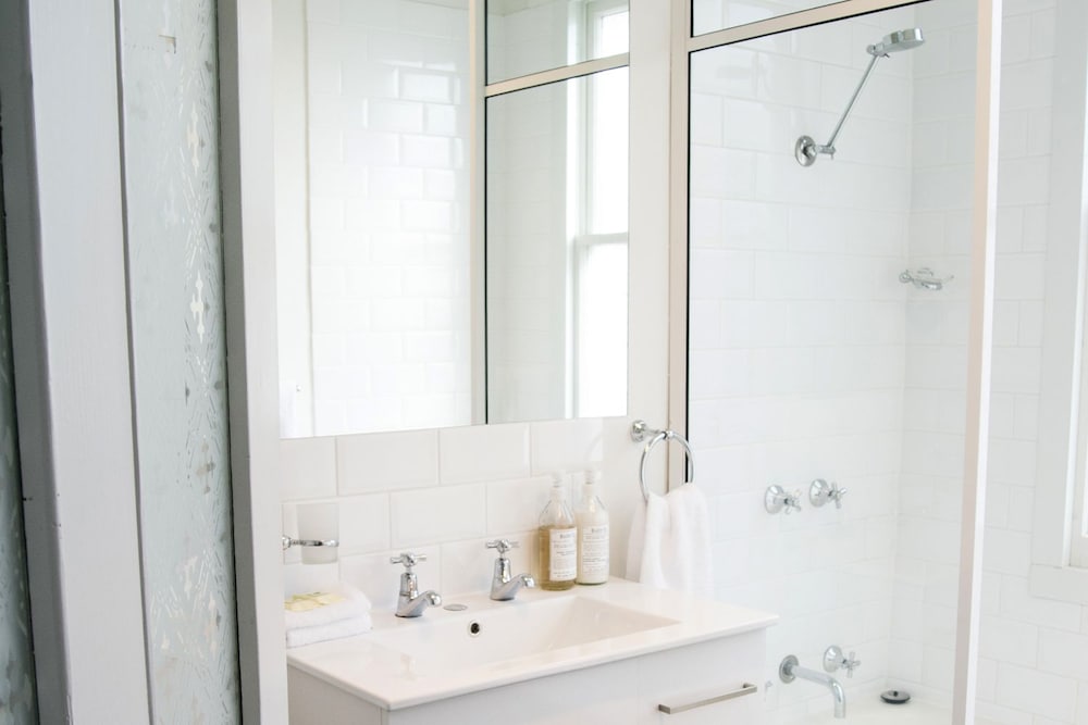 Arthur Suite photo 2