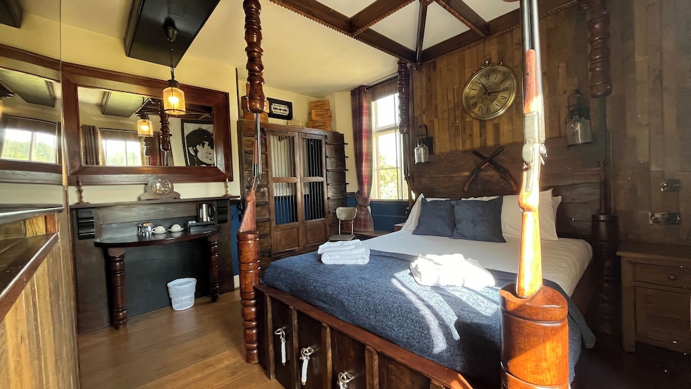 Deluxe Double Room with Bath