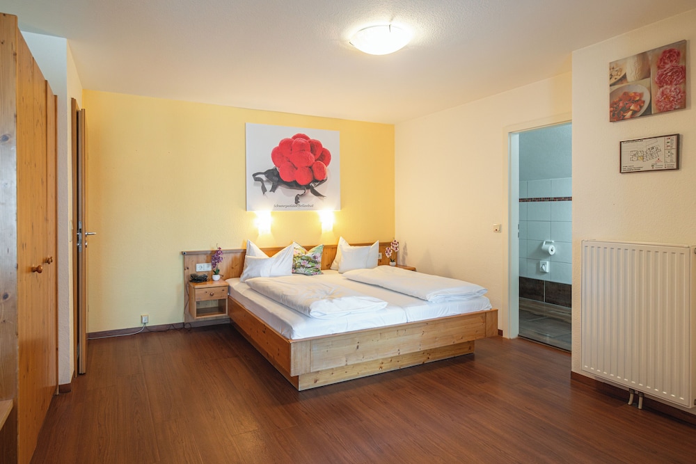 Classic Suite, Balcony, Valley View photo 2