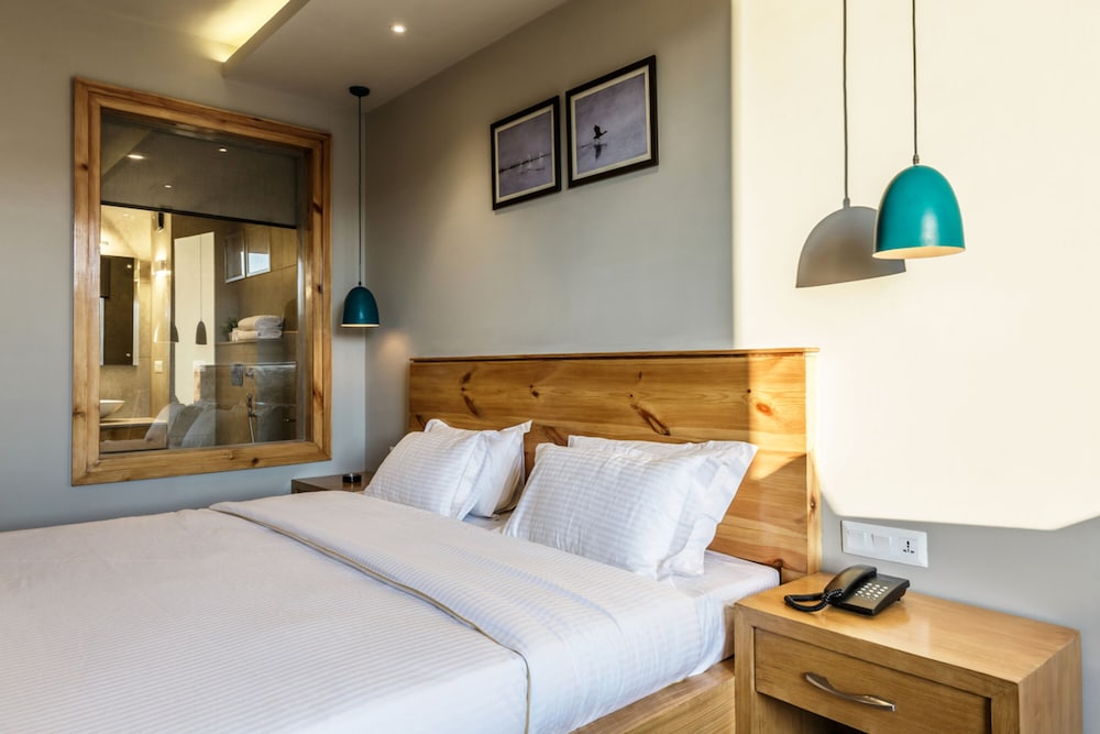 Premium Room - Photo 10