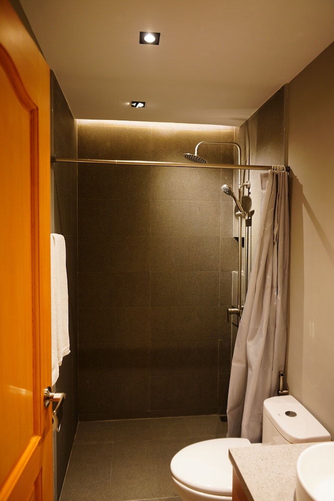 Deluxe Room - Photo 2