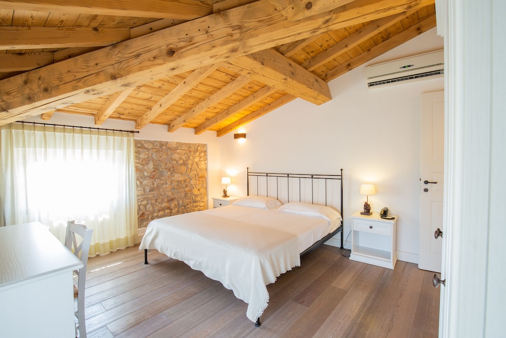 Classic Apartment, 1 Bedroom photo 3