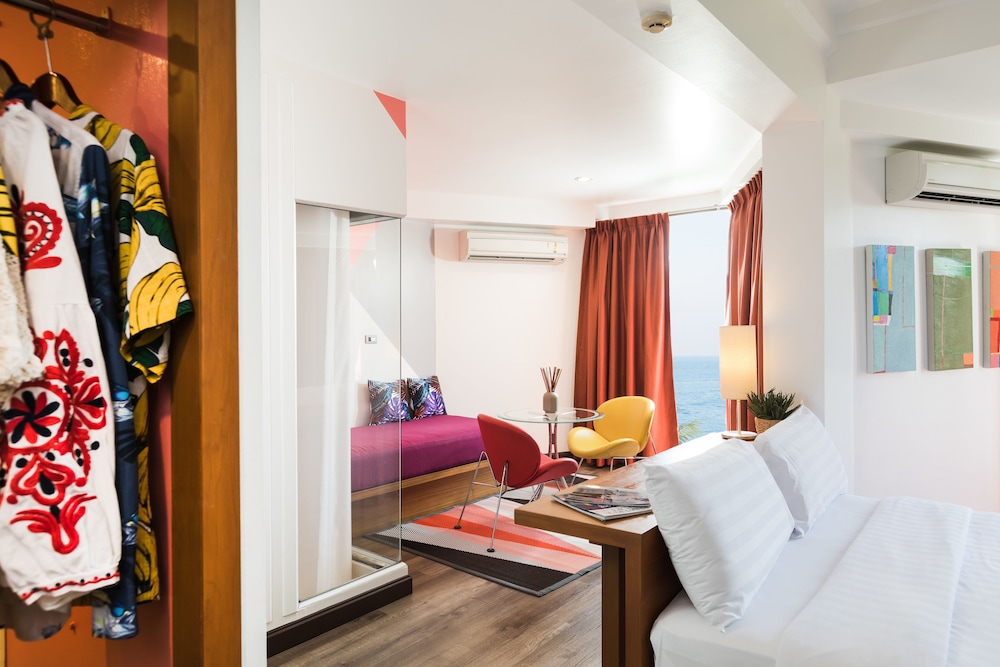 Deluxe Sea View - Photo 8