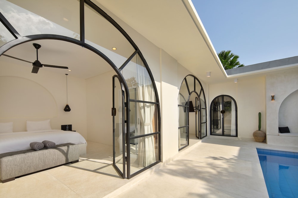 Luxury Villa, 2 Bedrooms, Pool View - Photo 6