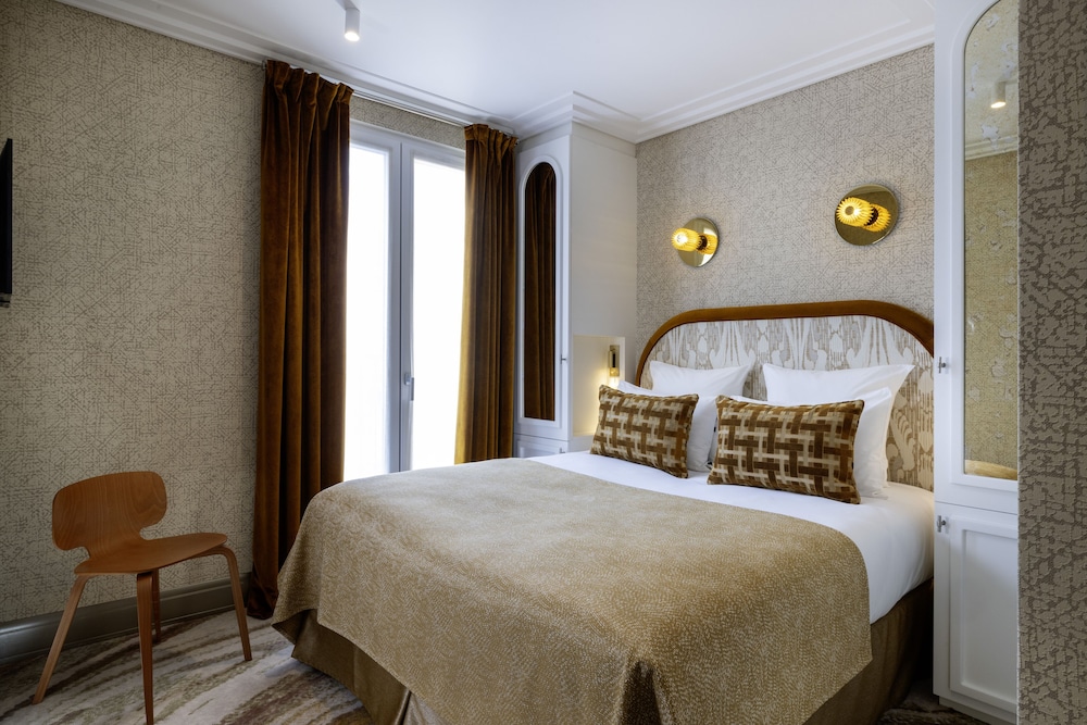 Standard Room photo 2