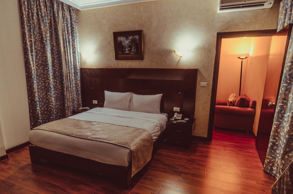 Junior Suite