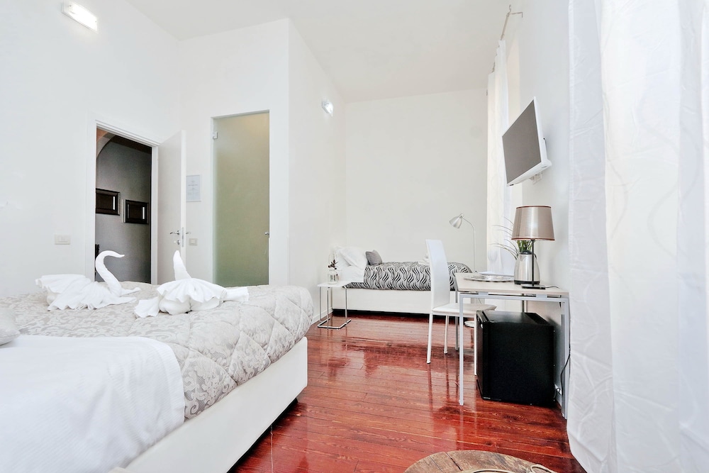 Luxury Quadruple Room, Hot Tub, Garden View photo 3