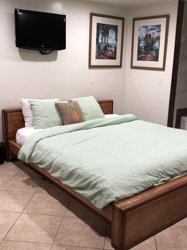 Studio Suite, Multiple Beds, Kitchen, Ground Floor photo 2