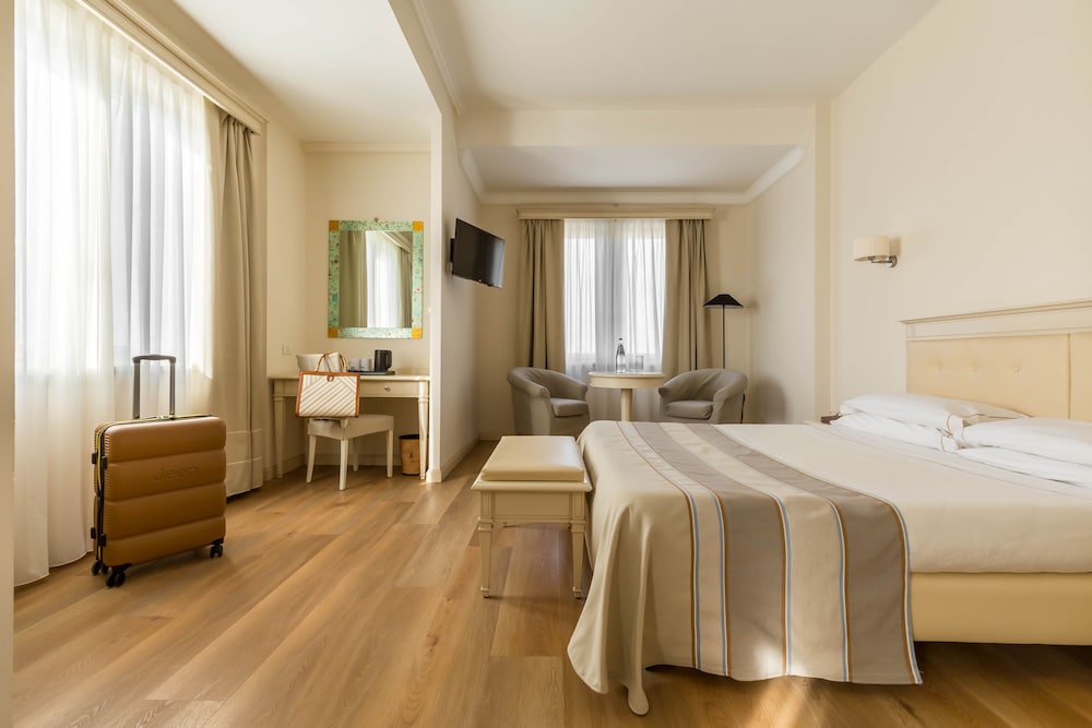 Suite, Bay View
