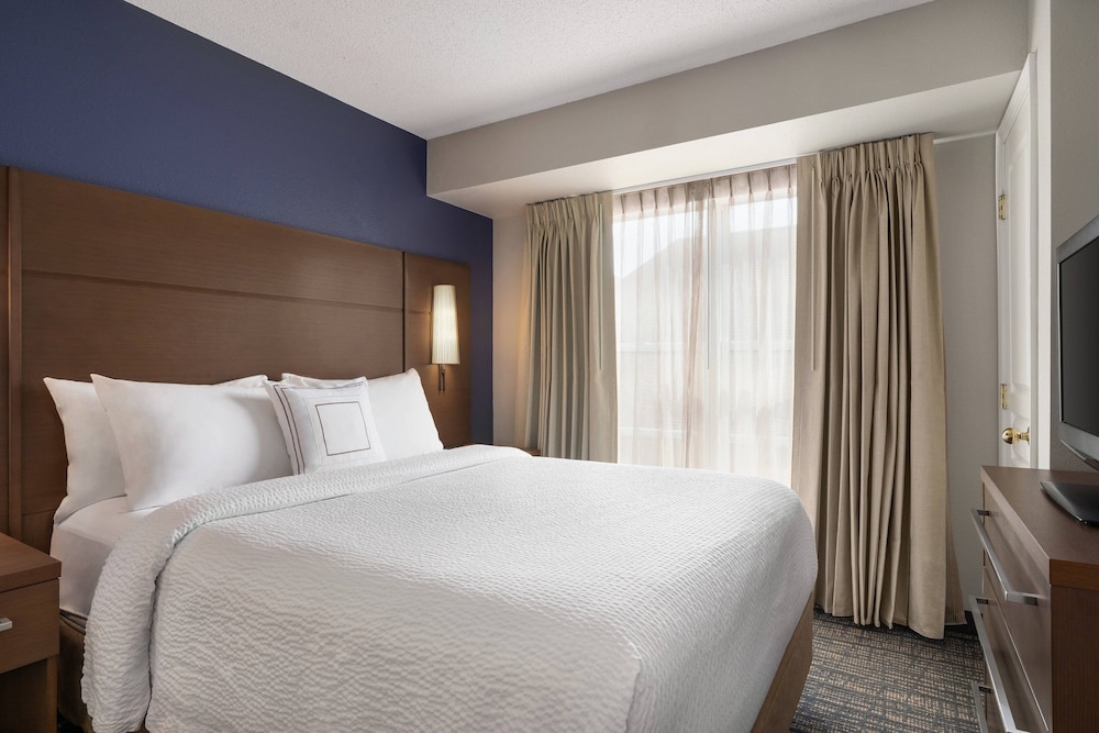 Suite, 1 Bedroom photo 2