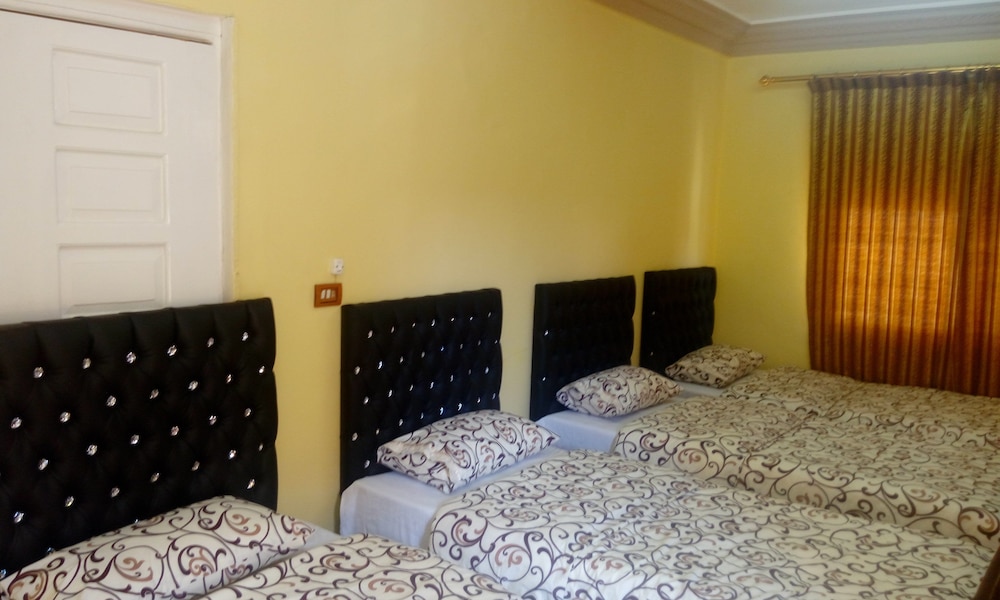 Quadruple Room (air-conditioned)