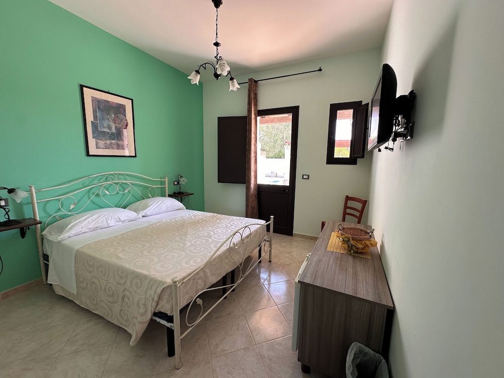 Double Room, Pool View photo 2
