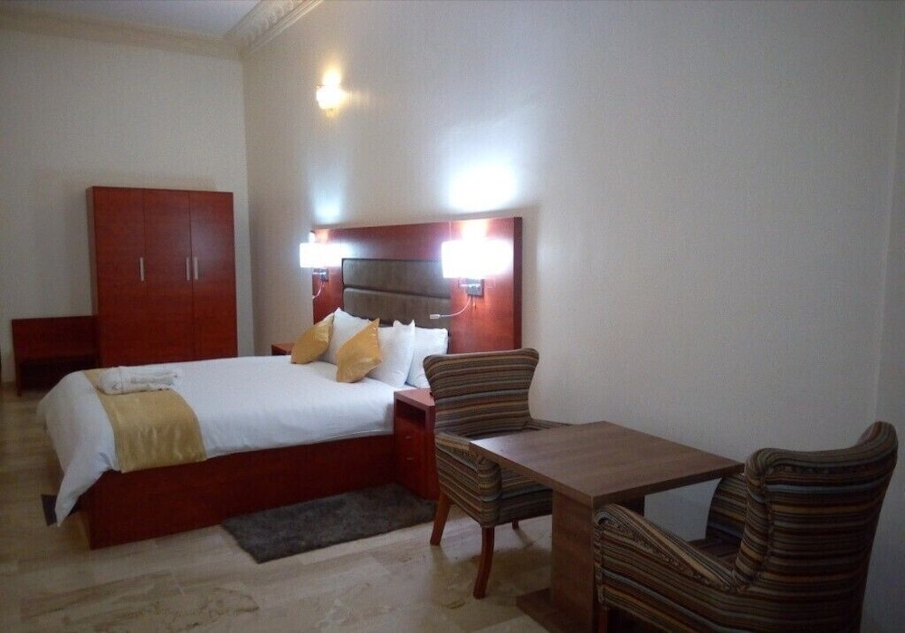 Deluxe Room, Balcony, City View photo 1
