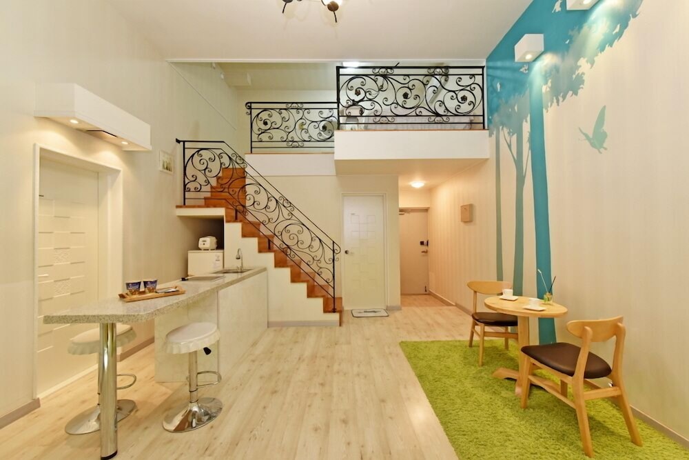 Duplex, Ocean View (Tropical Green) photo 1