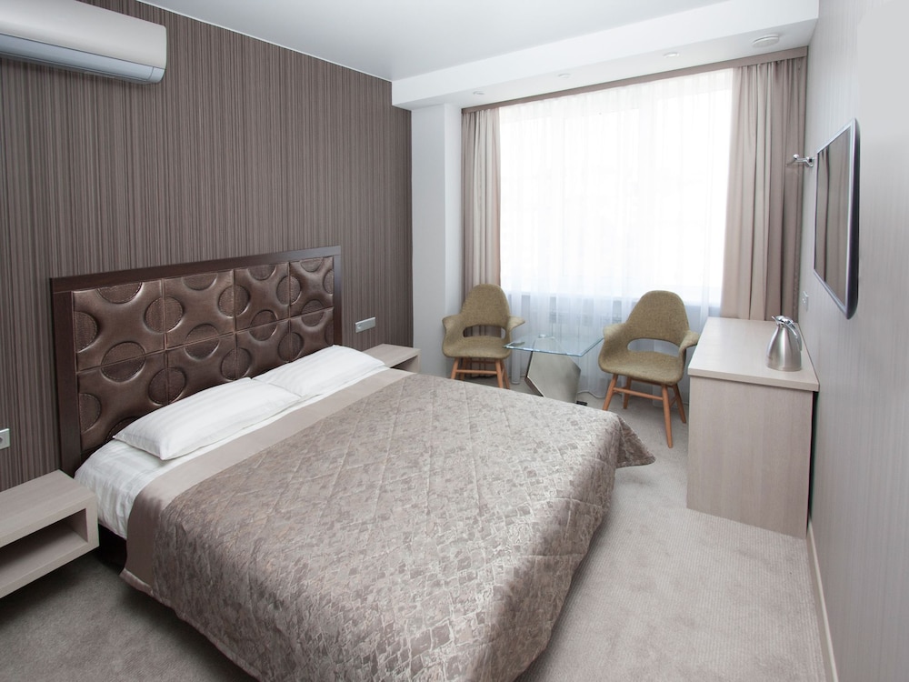 Business Double Room, Partial Sea View (5)