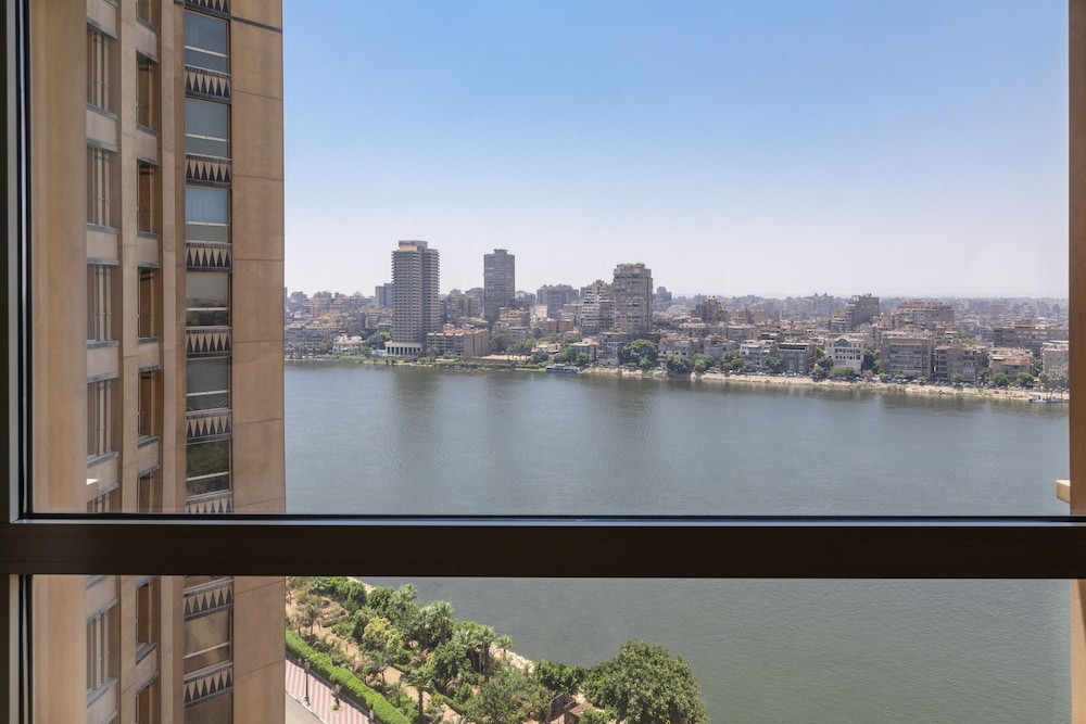 Deluxe Room (Premier Full Nile View) - Photo 7