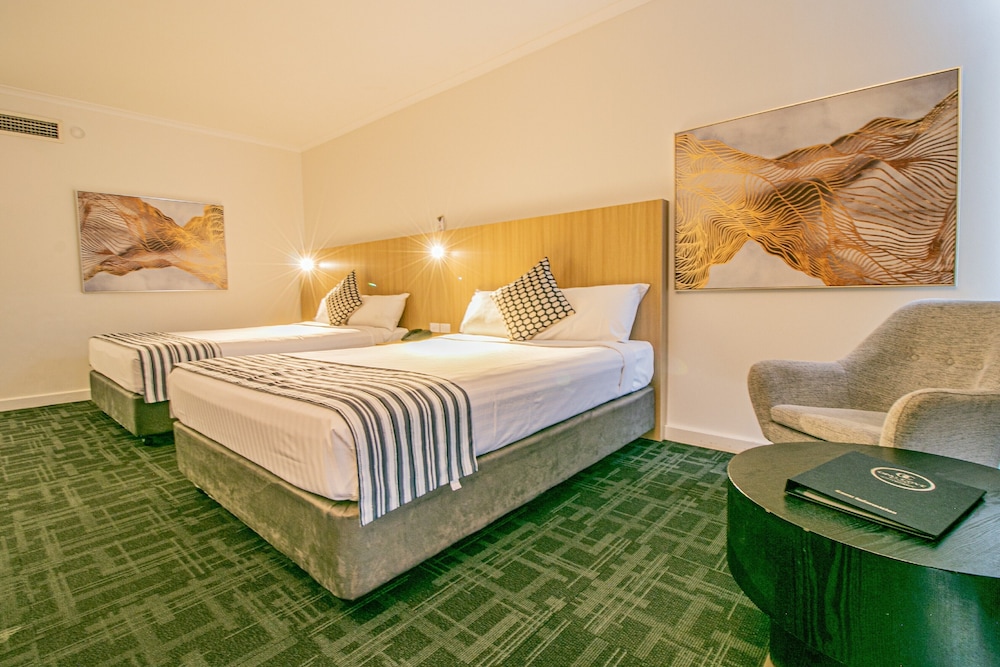 Ocean Side Twin Room - Photo 6