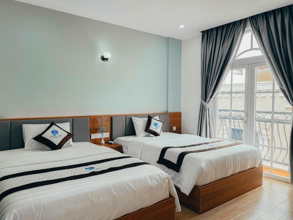 Comfort Quadruple Room, Balcony, Resort View