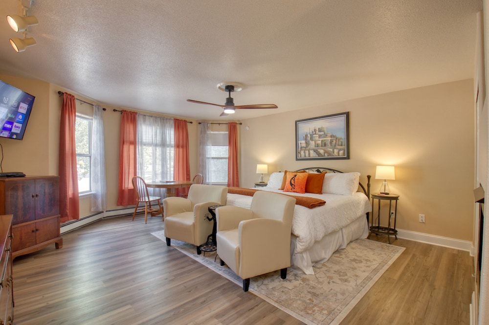 Kokopelli Room