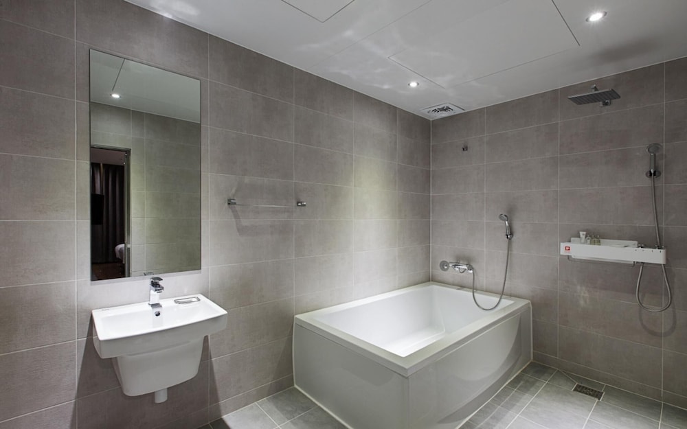 Room (Ocean Family (Breakfast PKG for 2 Net) - Photo 1