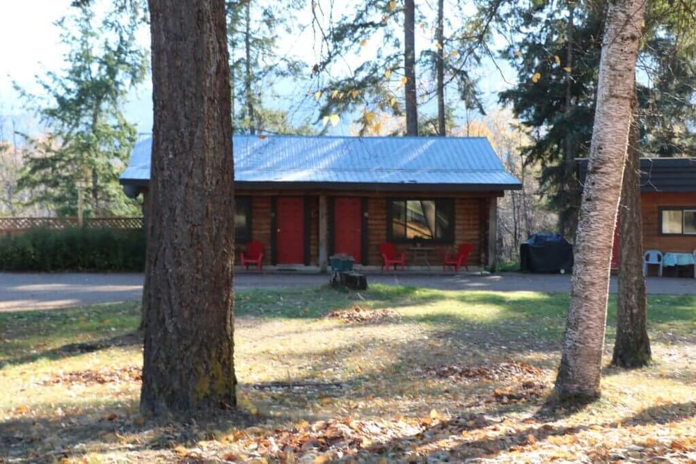 Basic Cabin, 1 Queen Bed, Kitchenette photo 1