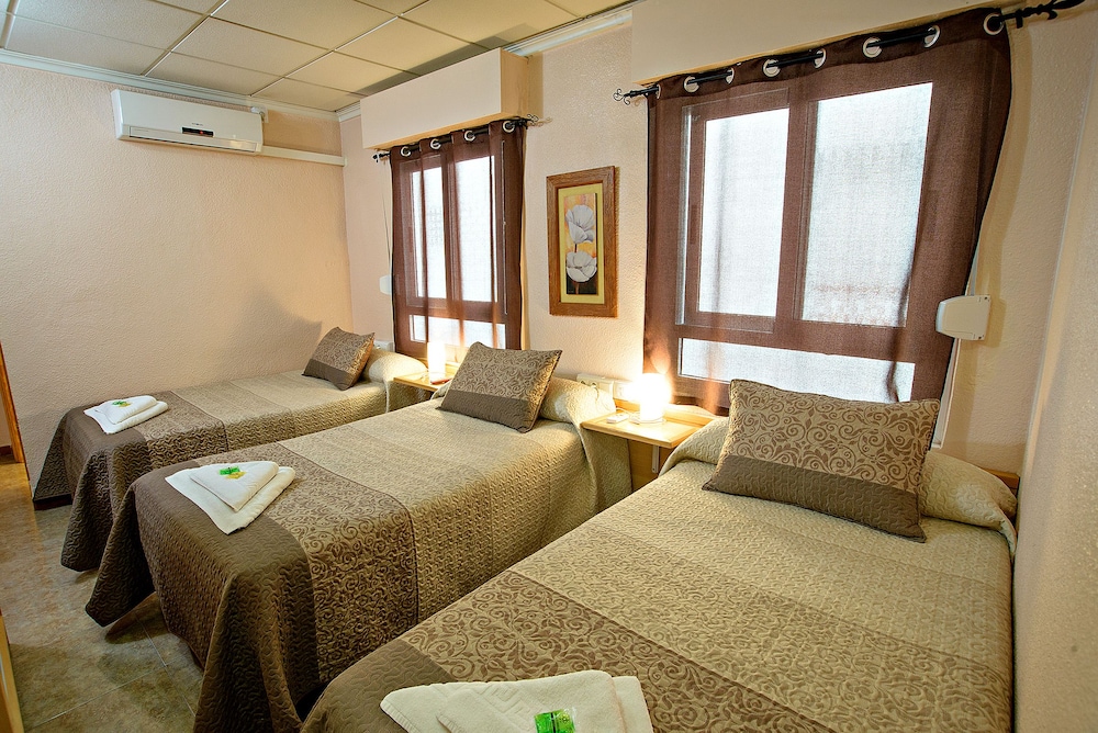 Room photo 2