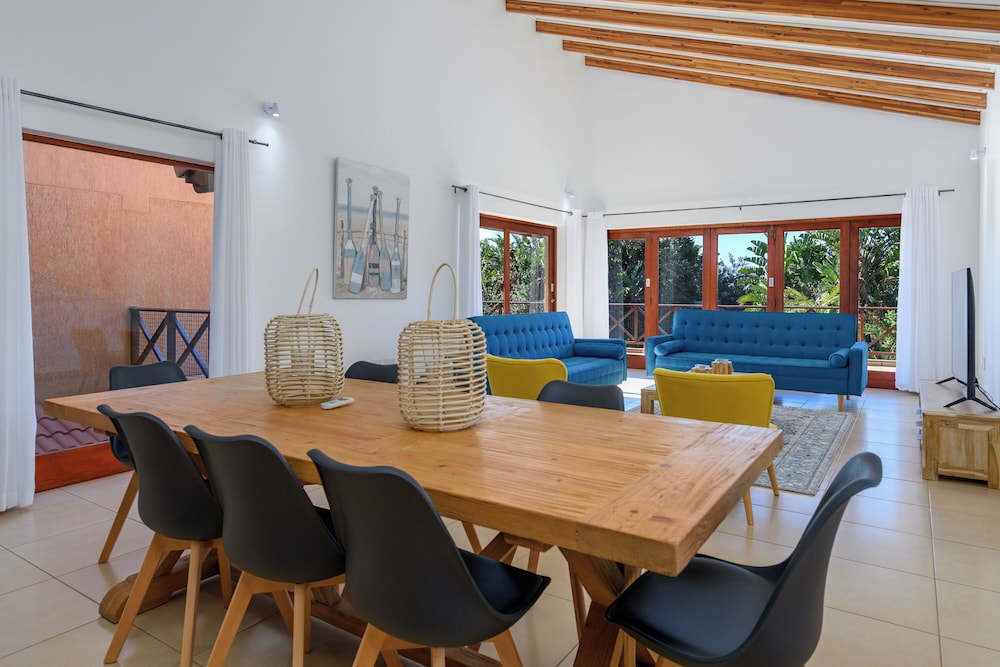 Superior Villa photo 2