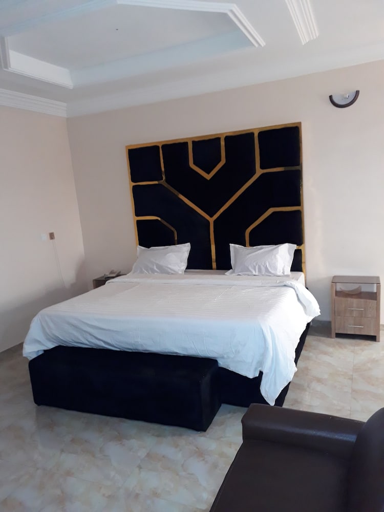 Grand Double Room, 1 King Bed, City View photo 1