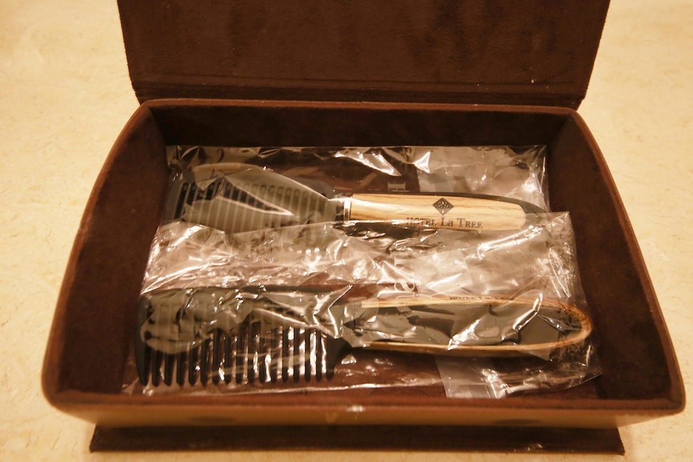 Suite - Photo 11