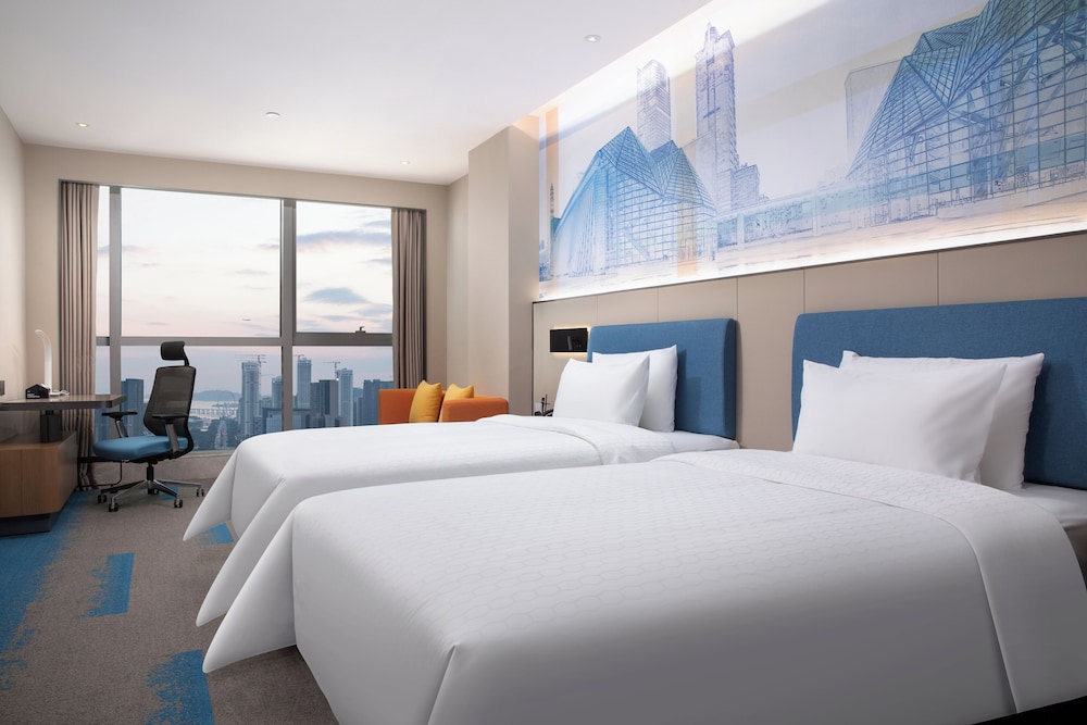 Superior Twin Room, City View
