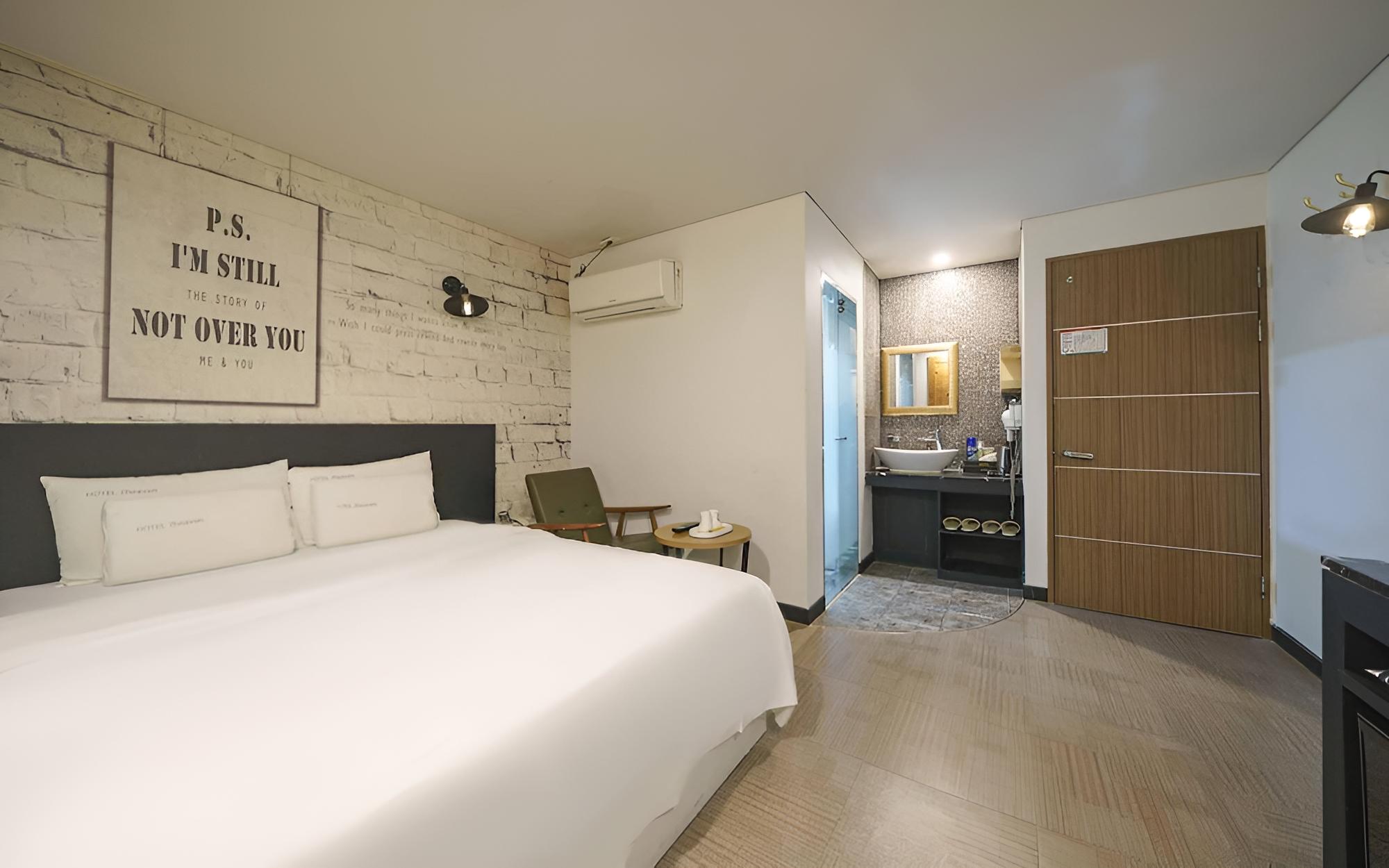 Room (Standard A) photo 2