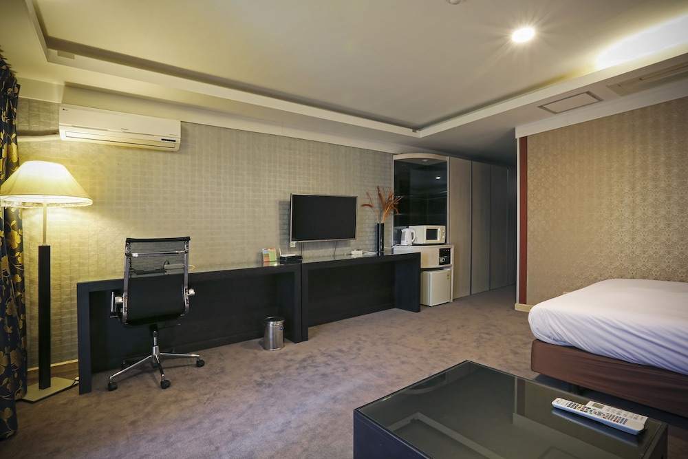 Deluxe Double Room photo 2