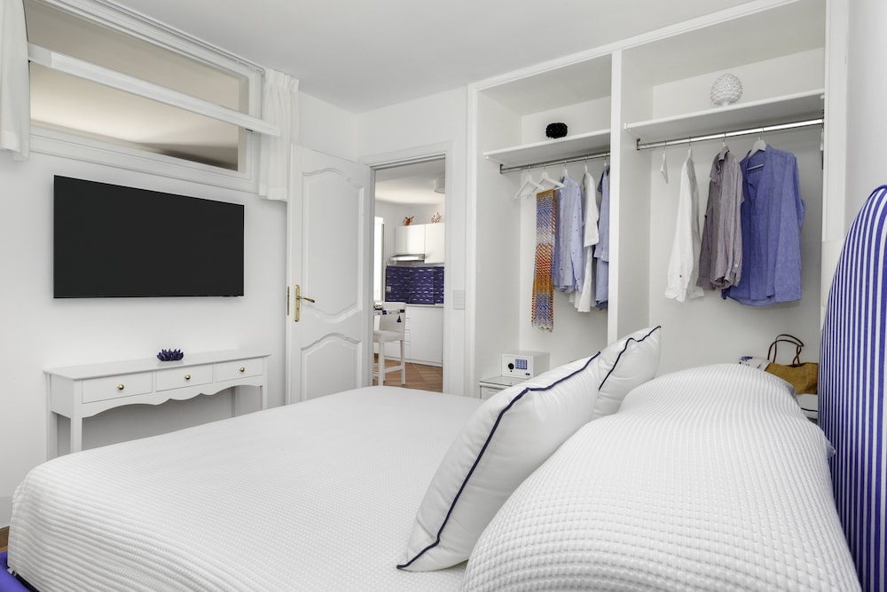 Apartment, 1 Bedroom, Smoking, Balcony