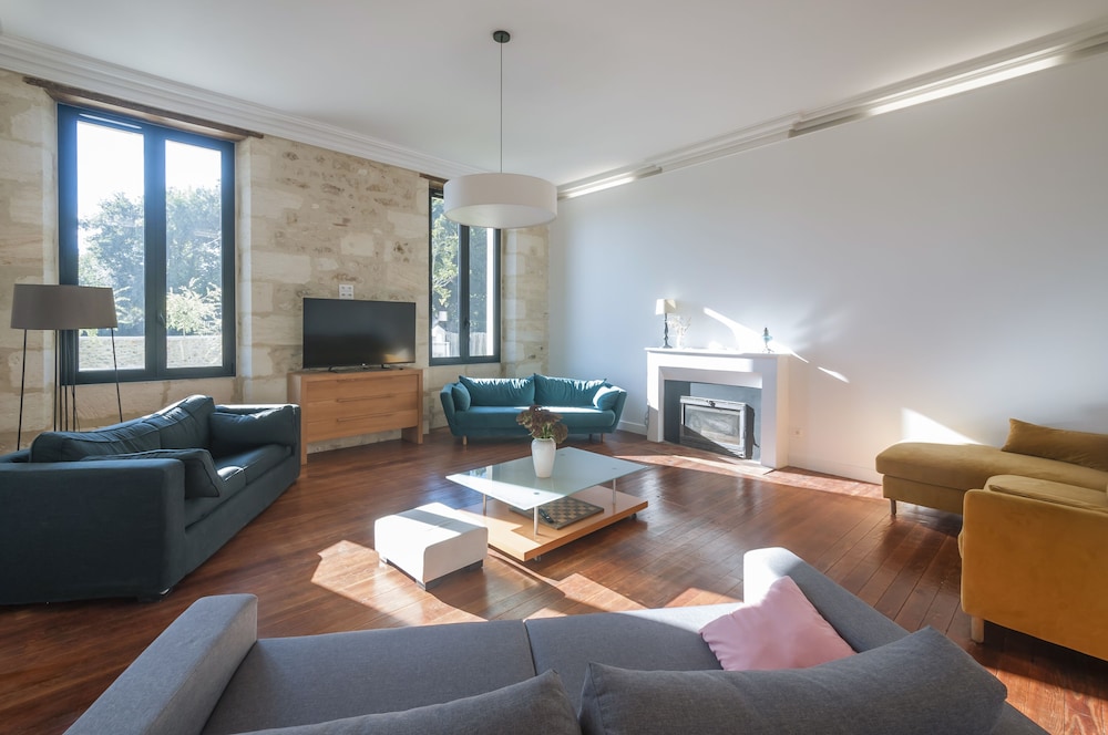 Villa photo 3