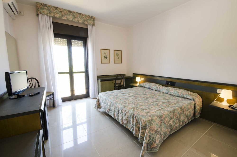 Comfort Quadruple Room, Resort View photo 2